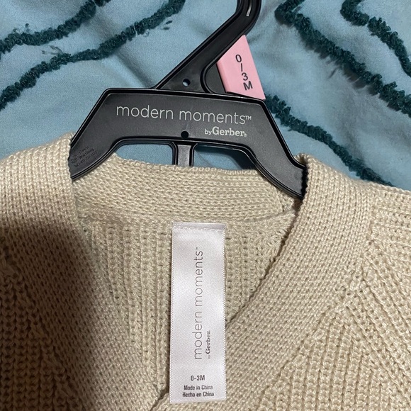 Modern Moments 2 Piece Set - Picture 3 of 4